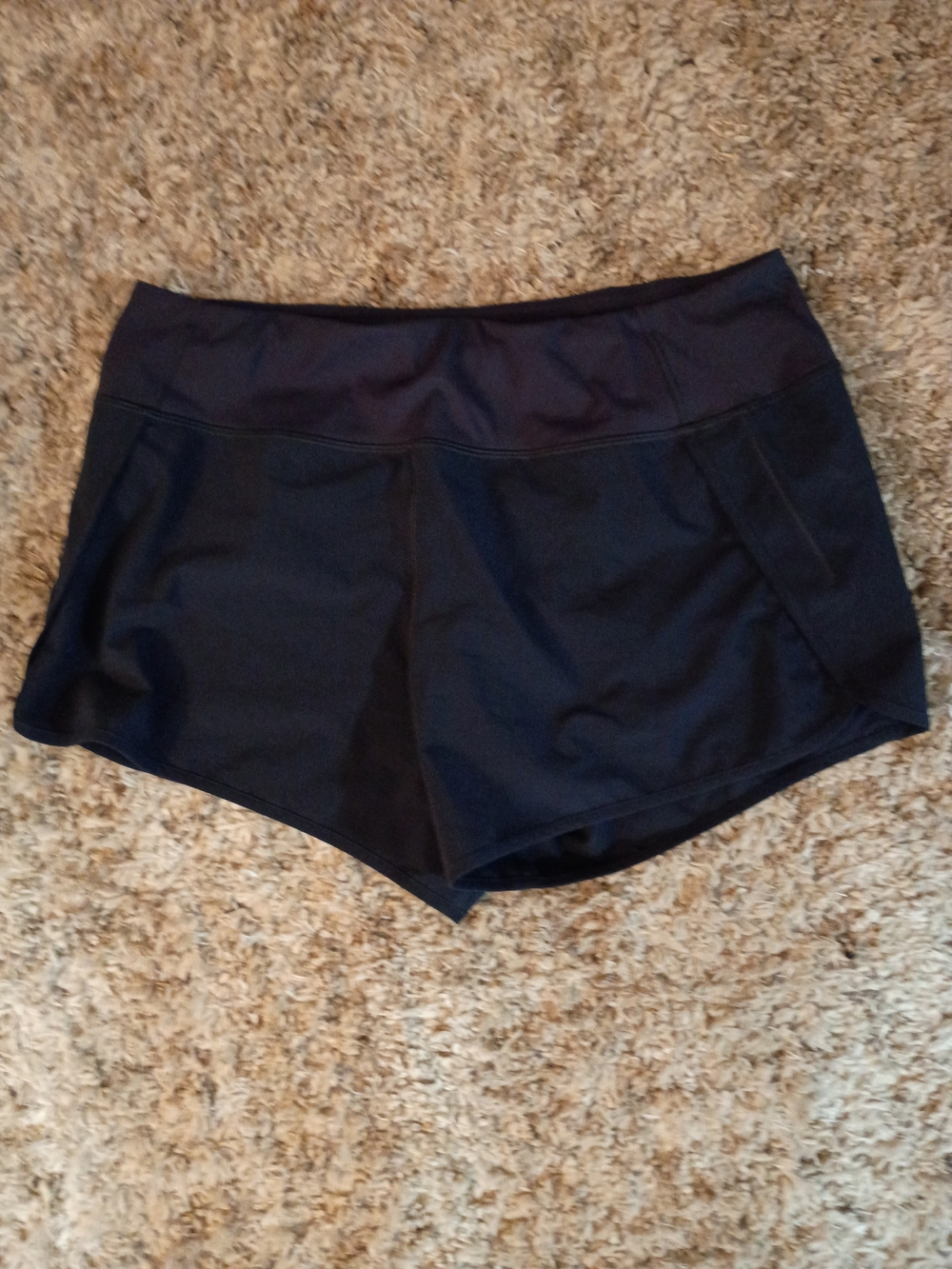 CRZ YOGA Black Athletic Shorts with Wide Waistband Size M